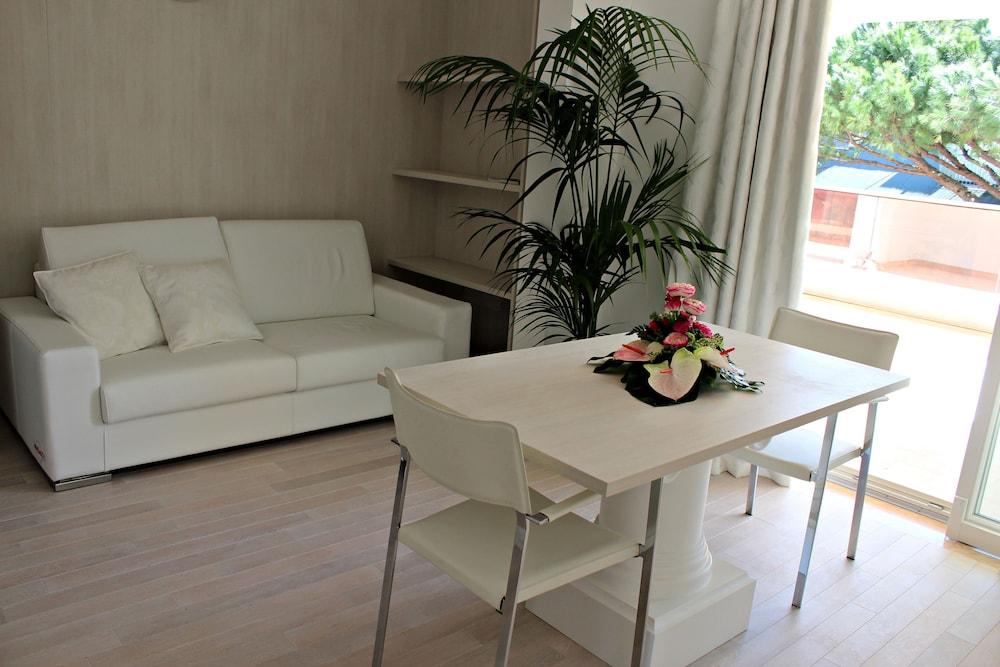 Boutique Paradiso Bovelacci Hotel